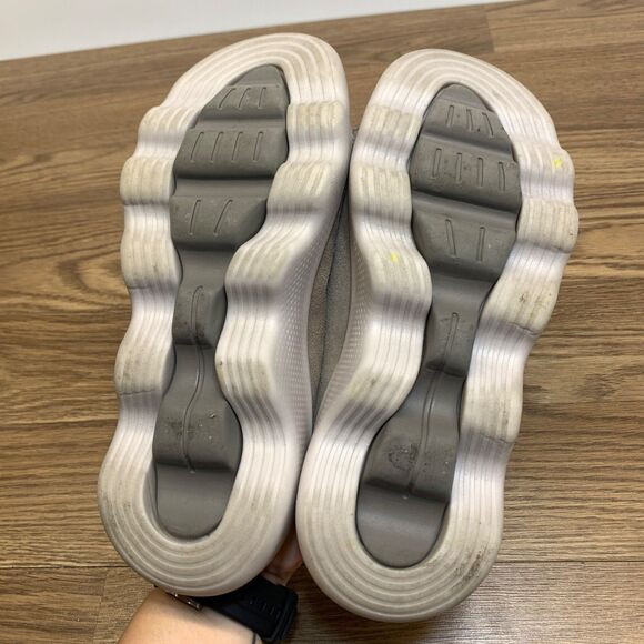 Skechers Women's Go Walk Massage Fit Sweet Talk Slide Sandals Taupe Size: 8 - Picture 10 of 11